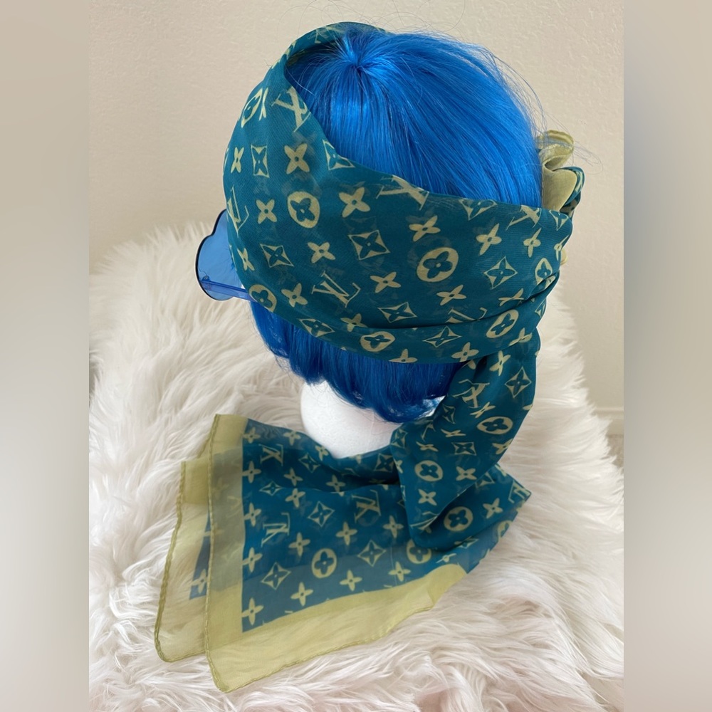 Blue Bob Wig and or Scarf - Picture 14 of 16